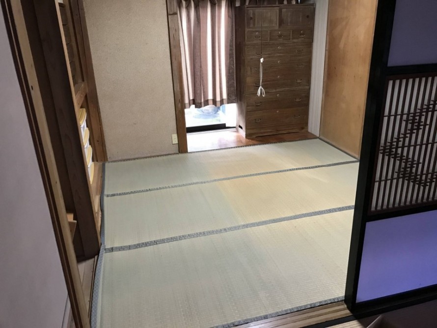 新潟市秋葉区のリフォームオーナー様宅で和室の畳からフローリングへ張り替える工事を行いました