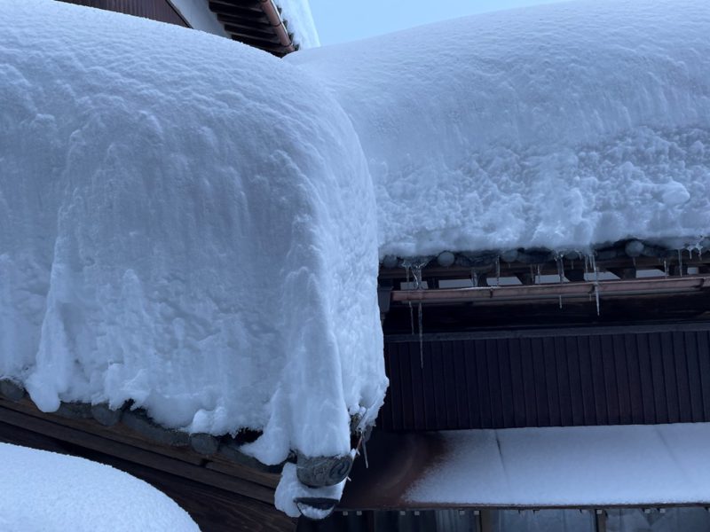 一晩で新潟市秋葉区50センチの積雪