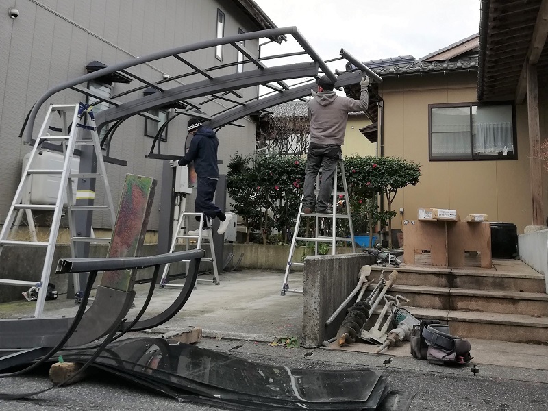 新潟市秋葉区　ｶｰﾎﾟｰﾄ交換　解体１