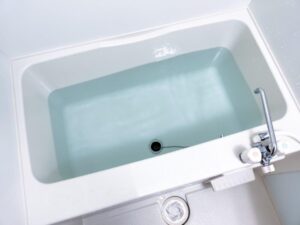浴槽　お湯を張って　凍結対策