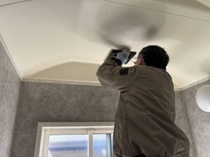 秋葉区　大安寺　換気扇交換