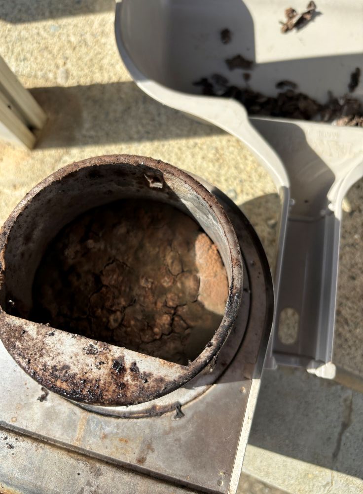 換気扇外部フードゴミ詰まり