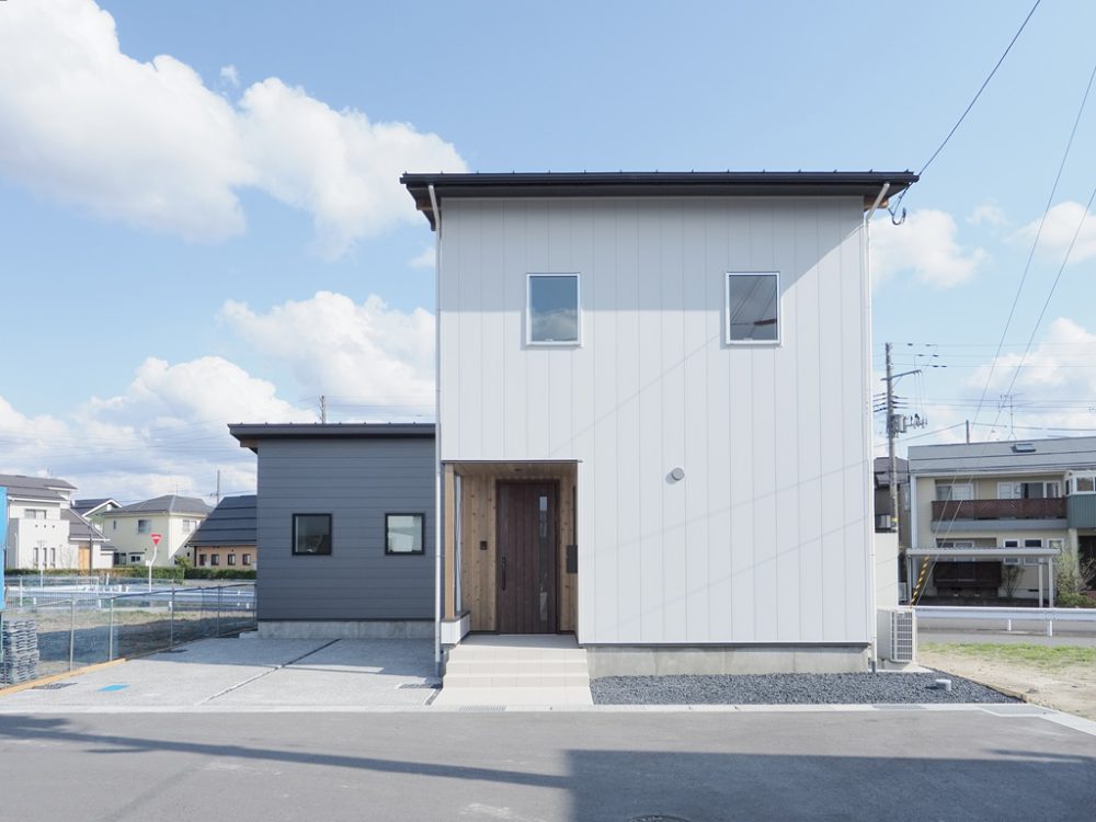 20代で建てる自然素材子育て世代の家　長期優良住宅